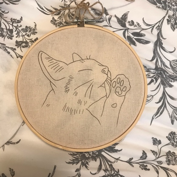 Beginners embroidery kit - cute cat design